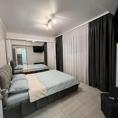 White & Silver Luxury *