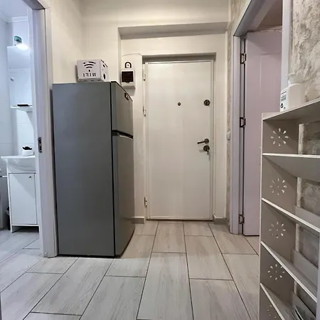 White & Silver Luxury Appartement Craiova