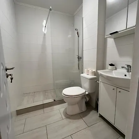 Apartment White & Silver Luxury