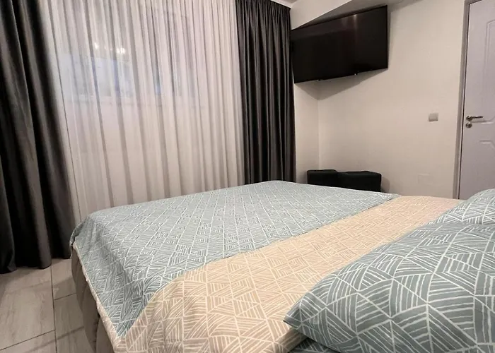 White & Silver Luxury * Craiova